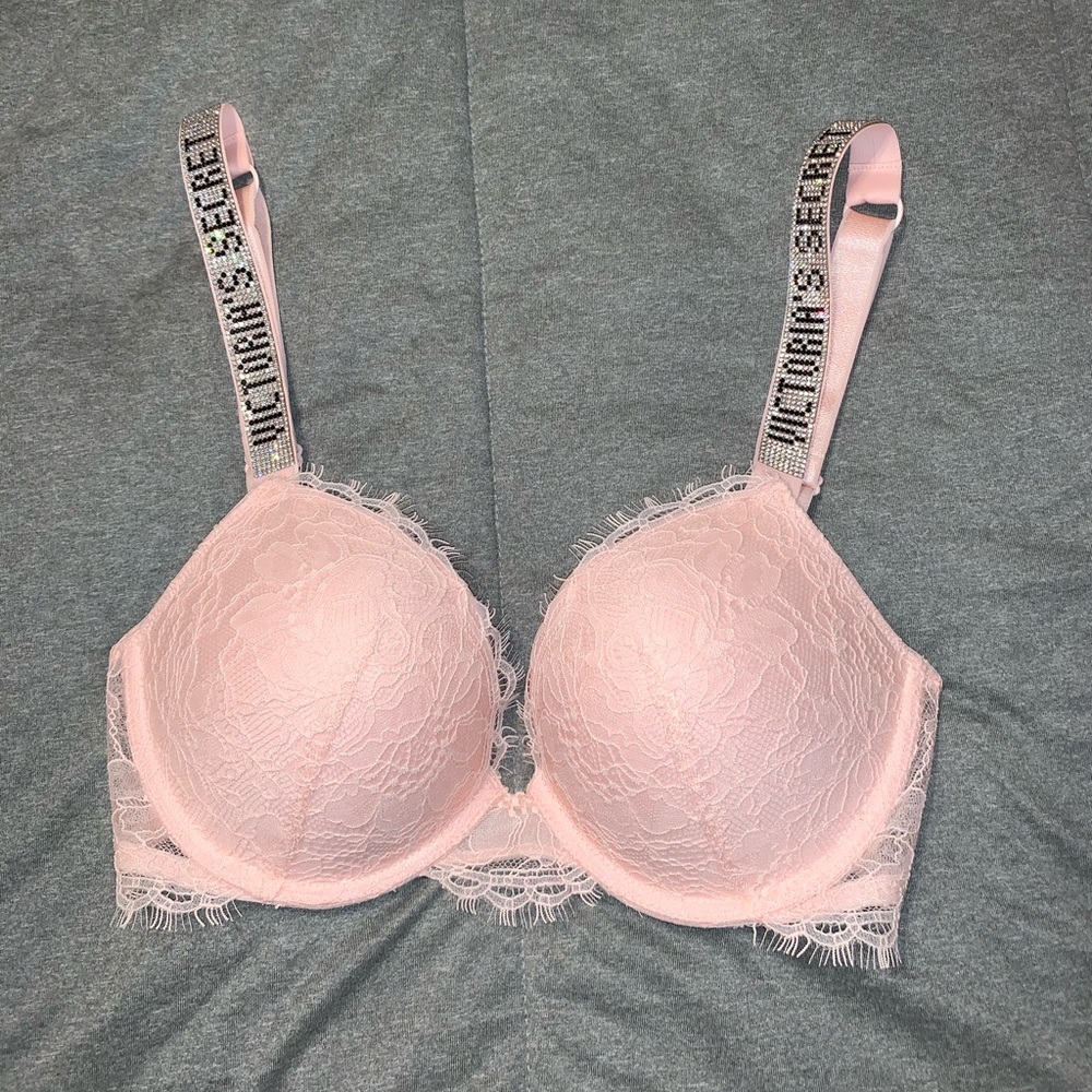Victoria’s Secret Lace Shine Strap Push up Bra